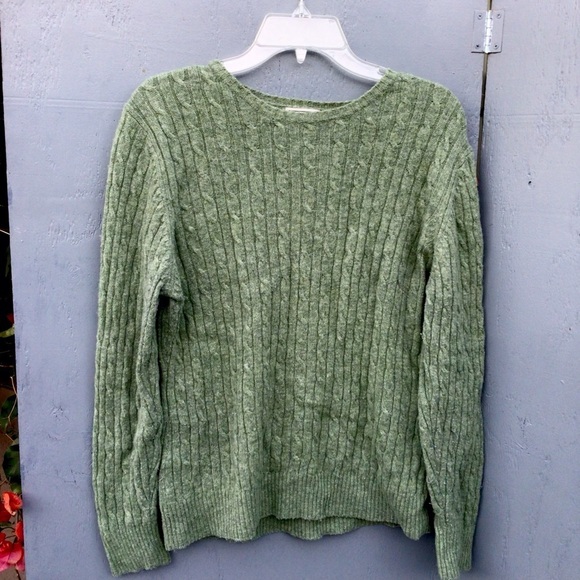 LL Bean Women's 80% Lambs Wool Cable Sweater Crewneck Green  Knit Sweater - Picture 4 of 11